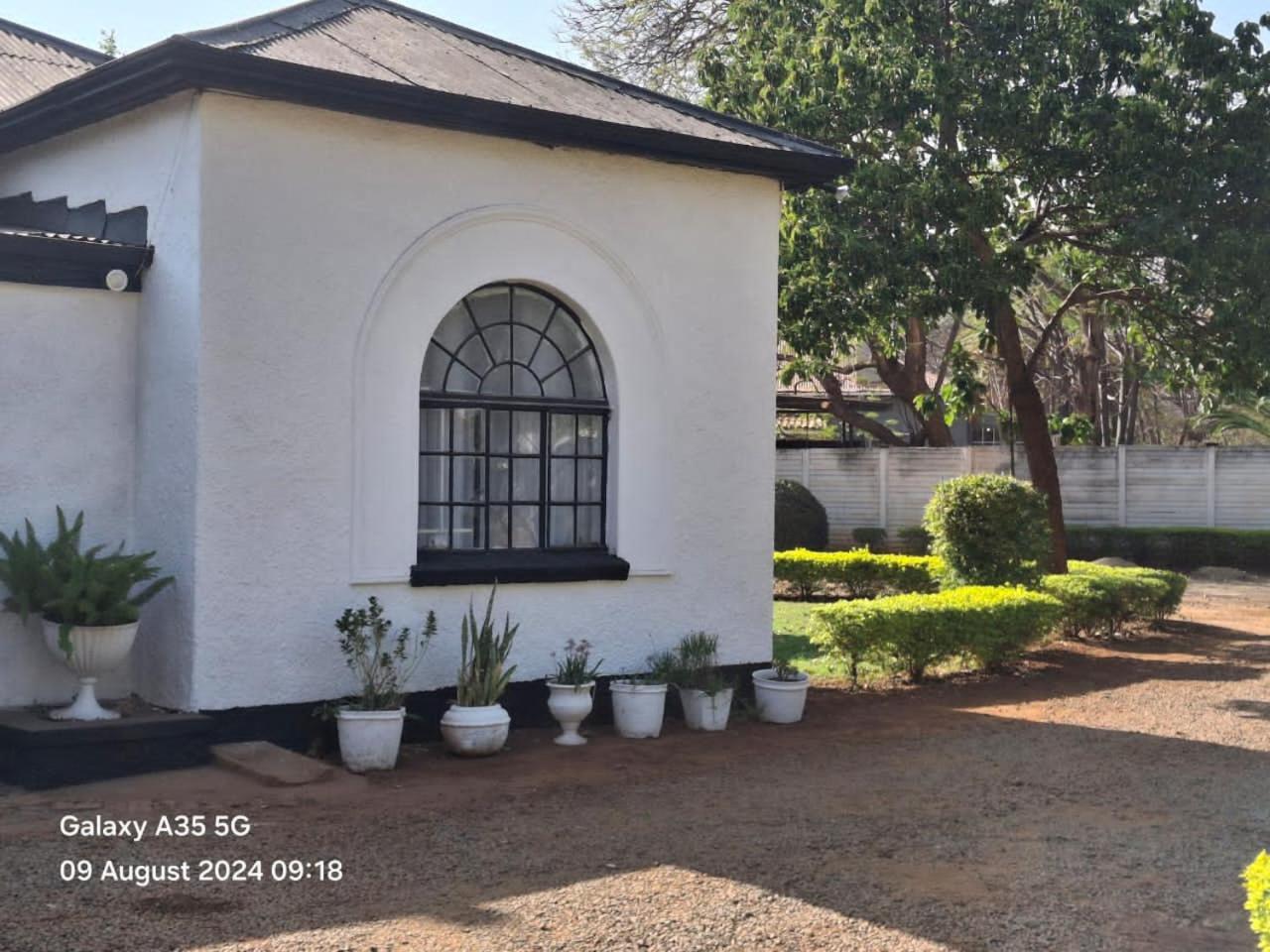 Choice Backpackers Lodge Bulawayo Exteriér fotografie
