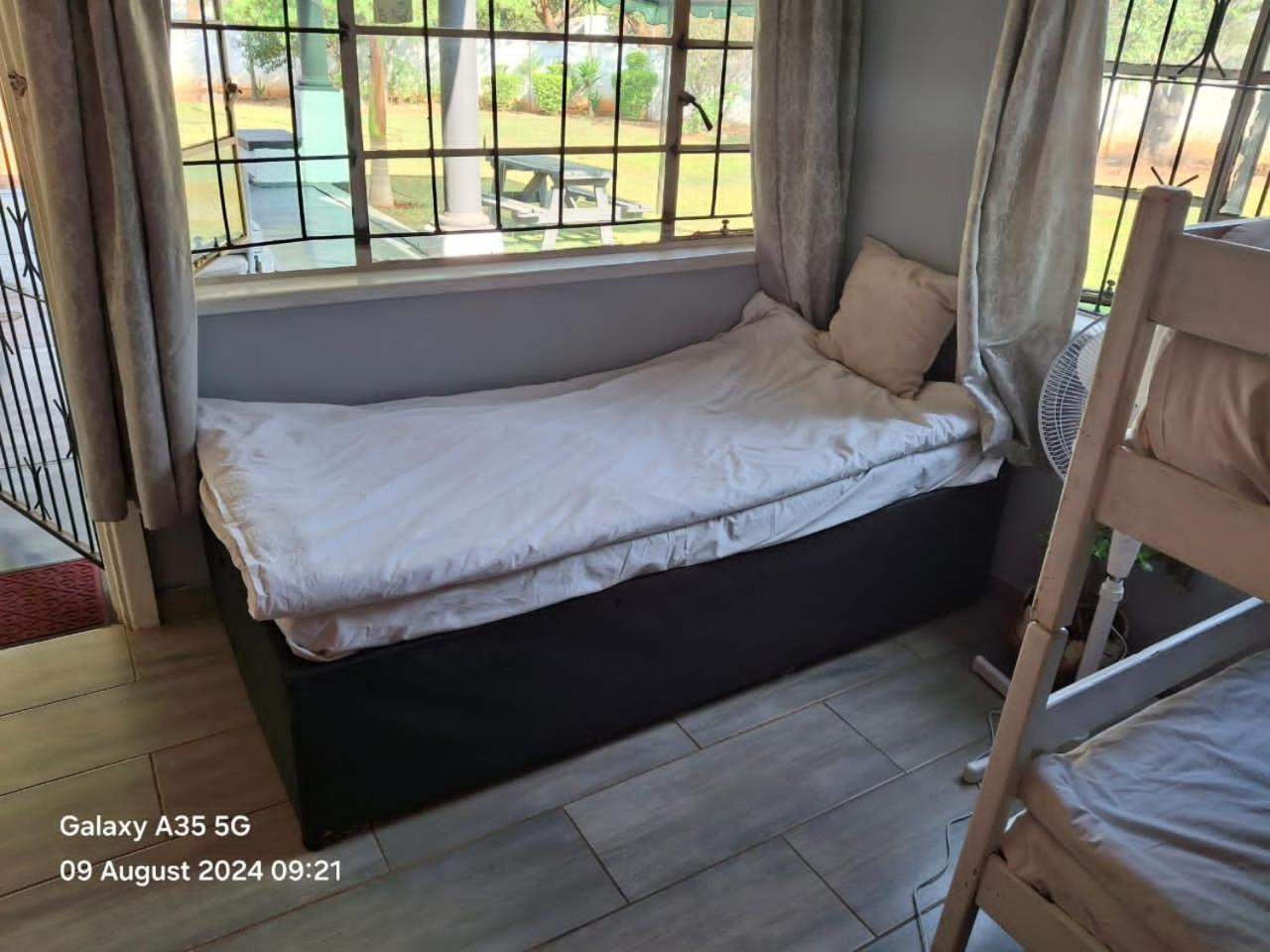 Choice Backpackers Lodge Bulawayo Exteriér fotografie